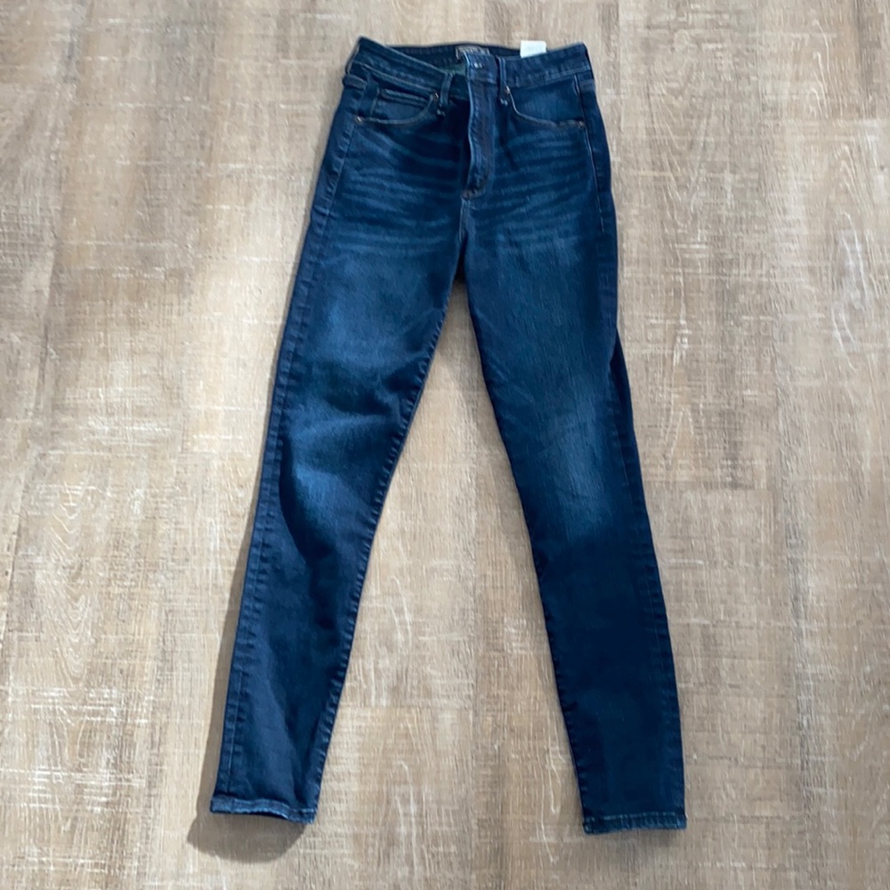 Abercrombie & Fitch High Rise Super Skinny 27/4